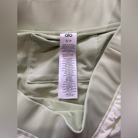 ALO Yoga Light Green Gingham Skort - Picture 6 of 7